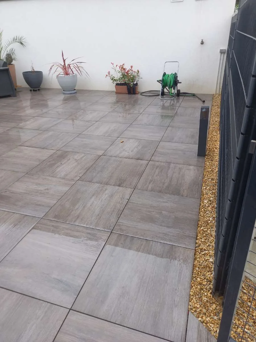 Terrasse finalisée — réalisation JMW Entreprise Mayenne